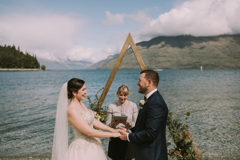 queenstown-celebrant-rach-dom-wedding