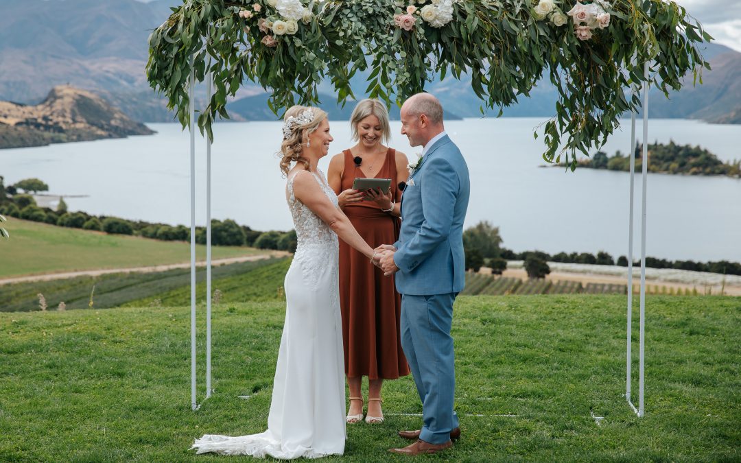 queenstown-wedding-celebrant-your-big-day-antonia-jeremy-rippon-winery