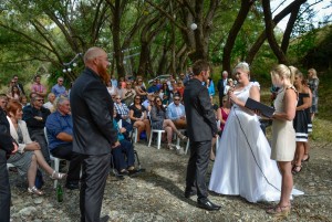 Arrowtown wedding ceremony 